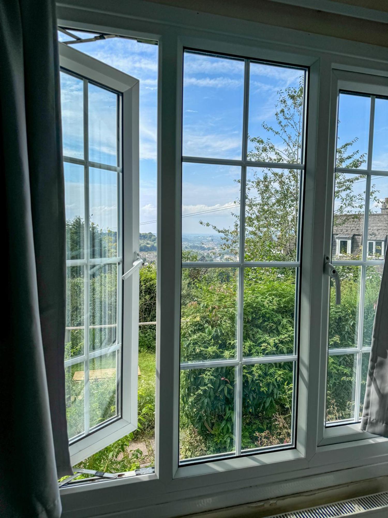 Spacious Home In Bath, Nature And City! Bagian luar foto